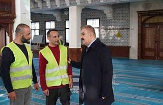 Palandöken’de Camiler Ramazan ayına hazırlanıyor