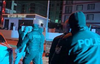 Polise yakalanan alkollü sürücüden muhabire tepki:...