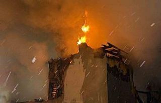 Polisin dikkati ahır ve evi yanmaktan kurtardı