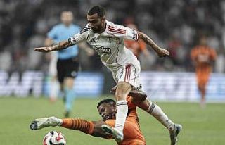 Rafa Silva, Benfica’ya transfer oldu