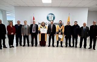 Rektör Akpolat unvanda yükselen akademisyenlere...