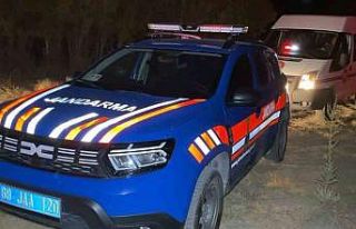 Rüzgardan uçan çatı kadını hayattan kopardı