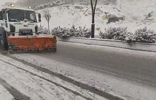 Şahinbey Belediyesi’nden kar yağışına anında...