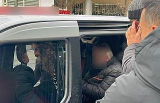 Sahte bilezikleri gerçek altınla takas etmek isteyen...