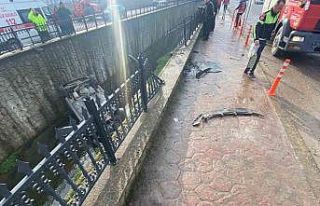 Sakarya’da kanala uçan aracın sürücüsü yaralandı