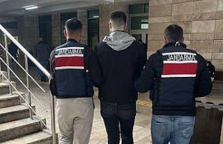 Samsun’da 14 yıl hapis cezasıyla aranan dolandırıcı...