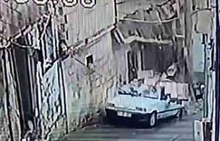 Şanlıurfa’da istinat duvarı otomobil üzerine...