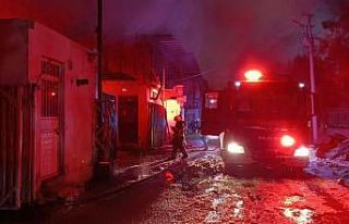 Şanlıurfa’da oduncular pazarında yangın