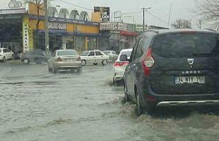 Şanlıurfa’da sis ve yağmur etkili oluyor