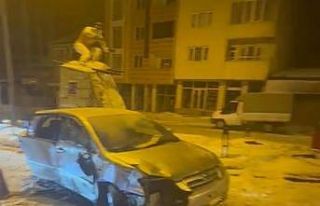 Sarıkamış’ta trafik kazası: 3 yaralı