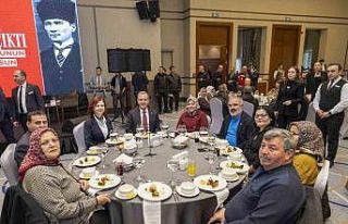 Seçer: "Şehitlerimiz bu ülkenin onurunu omuzlarında...