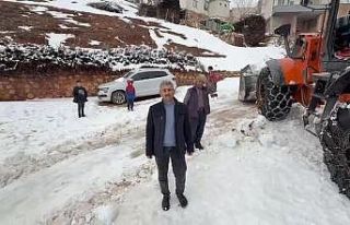 Şehit kızının mutluluğuna kar engel olamadı