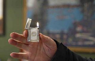 Servet değerindeki çakmaklar görenlerin ilgisini...