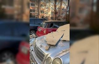 Şiddetli fırtınadan dolayı sökülen dış yalıtım...