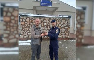Sinop’ta jandarma ekipleri yaralı kuşa umut oldu
