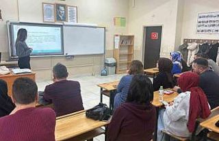 Sıralara bu sefer veliler oturdu