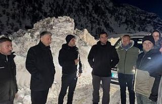 Şırnak’ta karla mücadele gece boyu sürdü