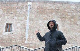 Sivas buz kesti, 3 metrelik buz sarkıtları oluştu