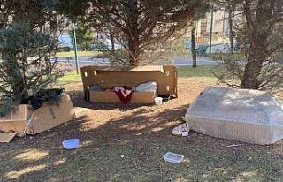 Soğuk kış şartlarında hayvanlar için korunaklı...