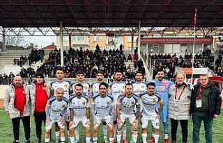 Söğütspor zorlu deplasmandan puanla dönmesi bildi