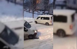 Sultangazi’de kar yağışı kazalara neden oldu:...
