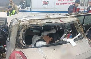 Takla atan otomobilin sürücüsü yaralandı