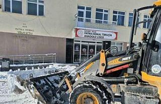 Talas’ta öğrenciler okula temiz başladı