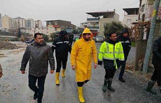 Tarsus’ta yoğun yağış sonrası tam saha müdahale
