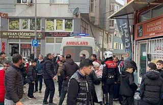 Tartıştığı komşusunu bıçakla yaraladı