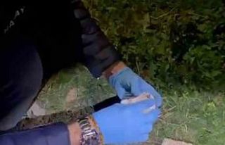 Taşın altında zulalanan satışa hazır uyuşturucu...