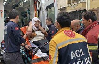 Taziye evine yemek yaparken evini yakıyordu