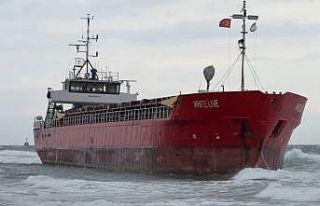 Tekirdağ’da yük gemisi karaya oturdu