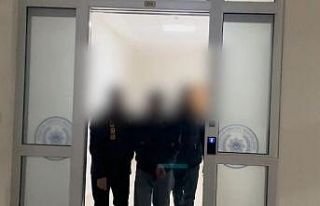 Telefonlara yükledikleri zararlı yazılımlarla...