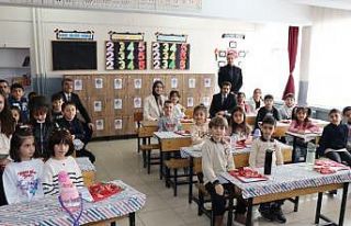 Tercan’da öğrencilerin yarıyıl karne sevinci