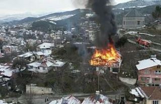 Tokat’ta sobadan çıkan kıvılcım evi kül etti
