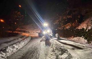 Trabzon’da karla mücadele sürüyor