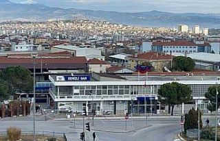 Tren garı önünde unutulan valiz bomba paniğine...