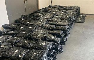 Türkiye’ye sokulmak istenen 739 kilo esrar sınırda...