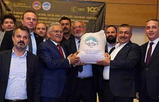 Üreticilere 1 yılda 12 milyon TL’lik tohum dağıtıldı