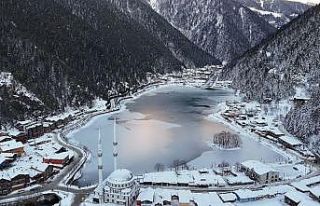 Uzungöl buz tuttu