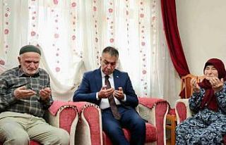 Vali Çağatay’ın ilk ziyareti şehidin baba evi...