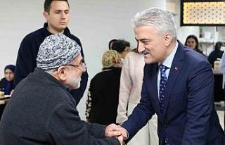 Vali Makas’tan büyüklere ziyaret