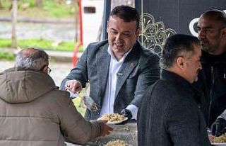 Vali Sözer Şeyh Edebali Türbesi’nde şifalı...