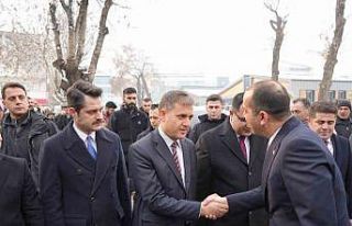 Vali Taşolar, görevine başladı