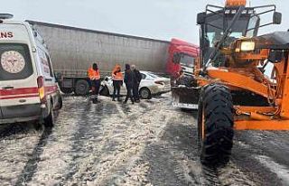 Viranşehir-Diyarbakır yolunda zincirleme kaza: 4...