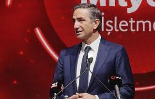 Vodafone Türkiye CEO’su Aksoy: "1 Nisan itibarıyla...