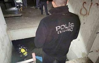 Yağışla su dolan bodrum kata düştü, hayatını...