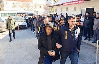 Yasa dışı bahis operasyonunda gözaltına alınan...