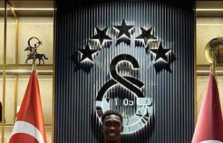 Yaser Asprilla, Galatasaray’ın 9. Kolombiyalı...