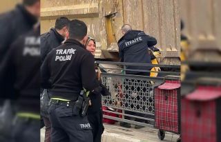 Yaya geçidinde kamyonun çarptığı kadın yaralandı,...